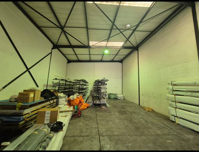 296M² WAREHOUSE TO LET IN BEACONVALE